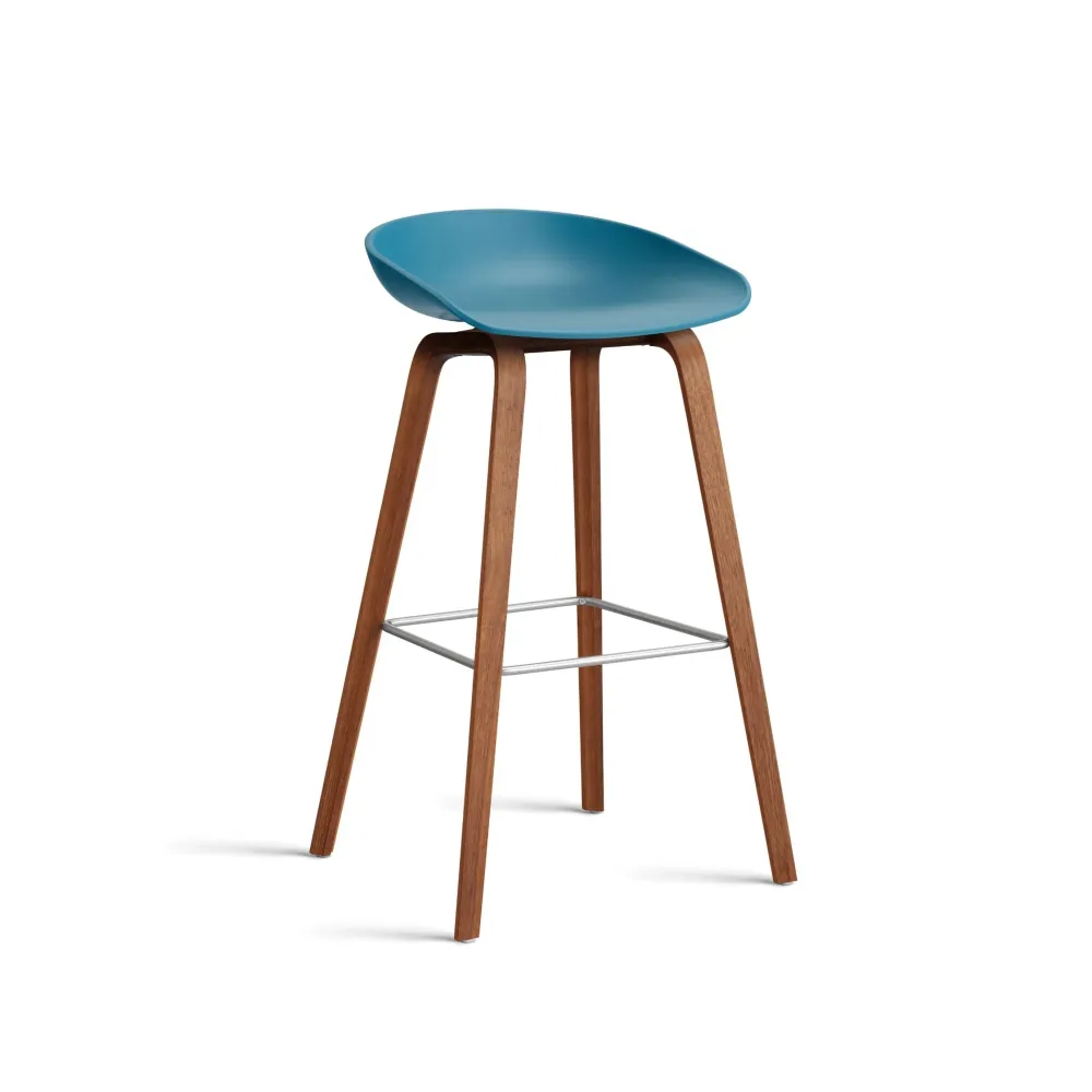 HAY About Stool AAS 32 barkruk H75 walnoot Azure Blue 2.0