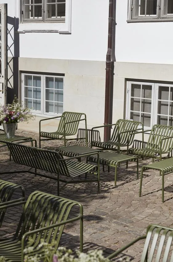 HAY Palissade lounge low tuinstoel olive