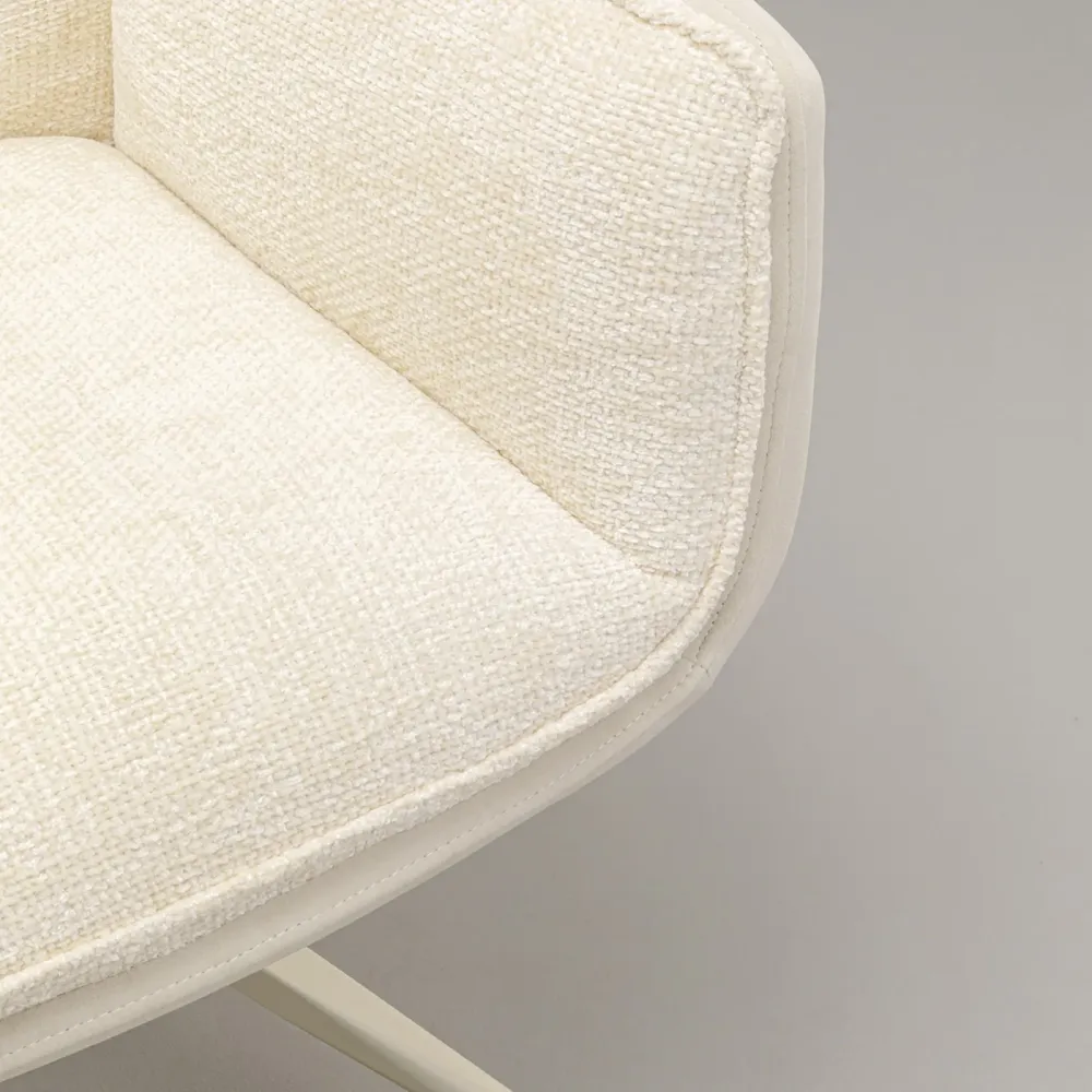 Kare Design Draaistoel met armleuningen Hilla creme