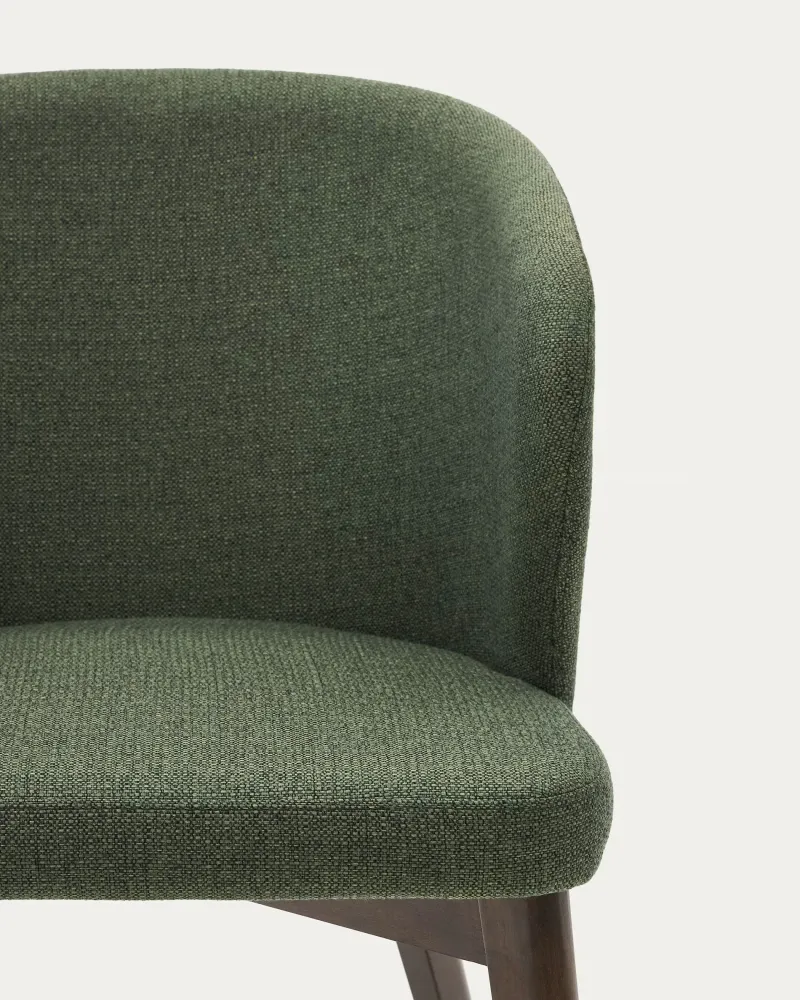 Kave Home Darice eetkamerstoel chenille Groen walnoot