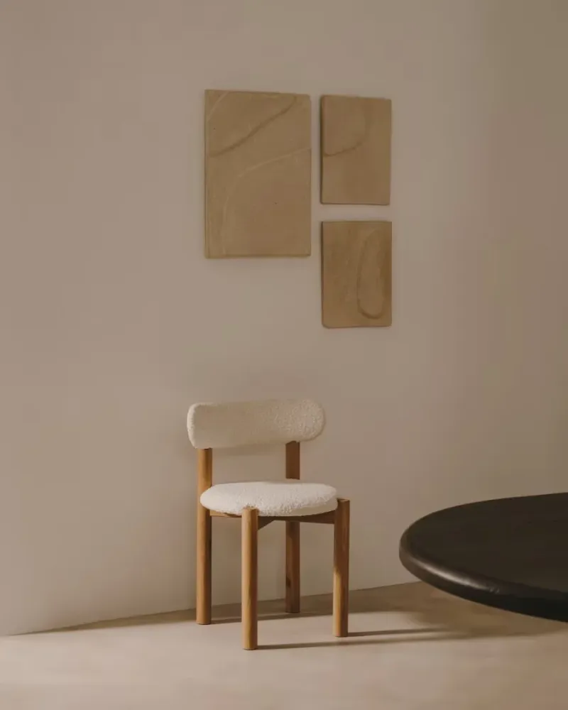 Kave Home Nebai eetkamerstoel bouclé Wit