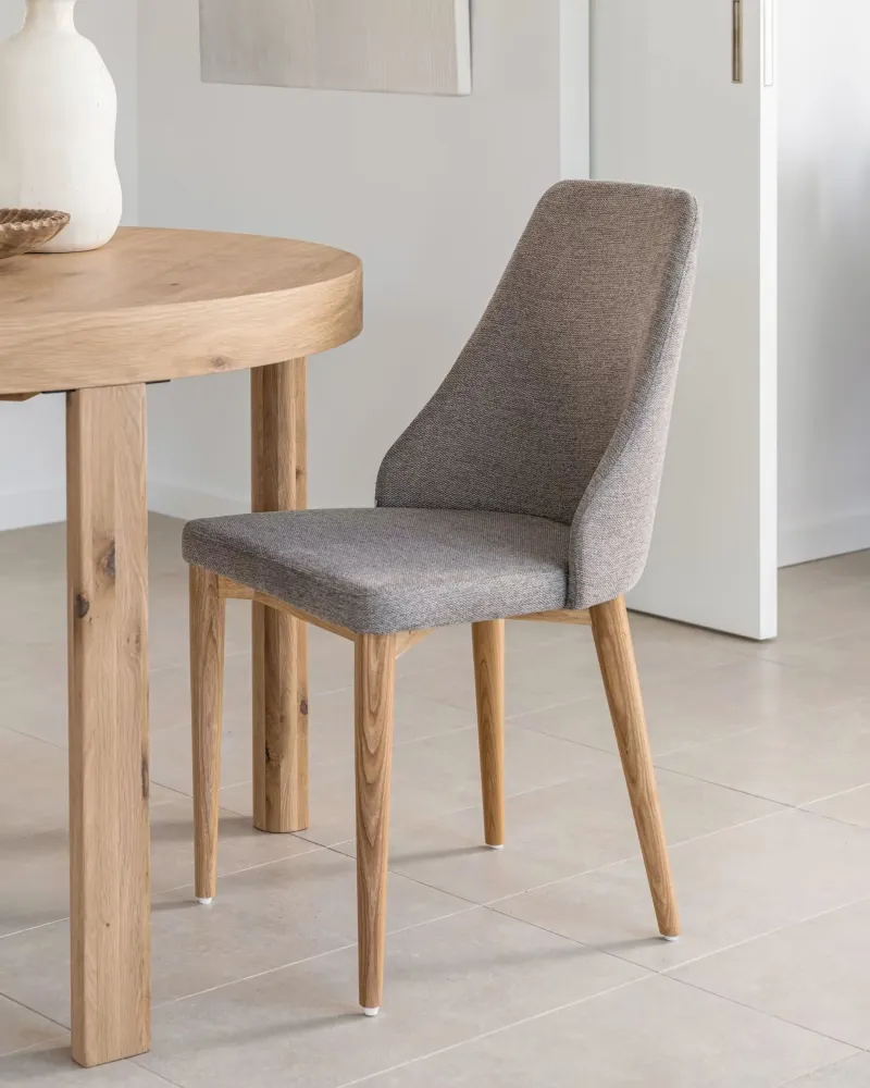 Kave Home Rosie eetkamerstoel chenille Bruin
