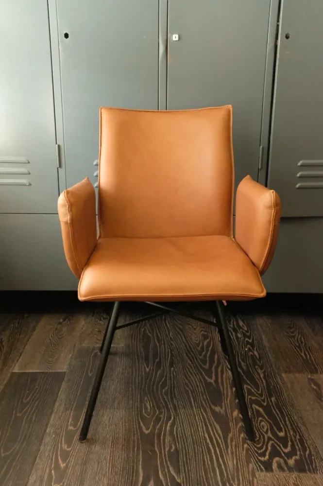 Kavel 84 stoel Lillo