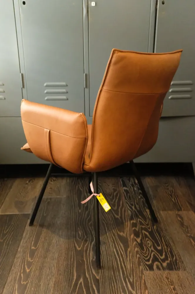Kavel 84 stoel Lillo