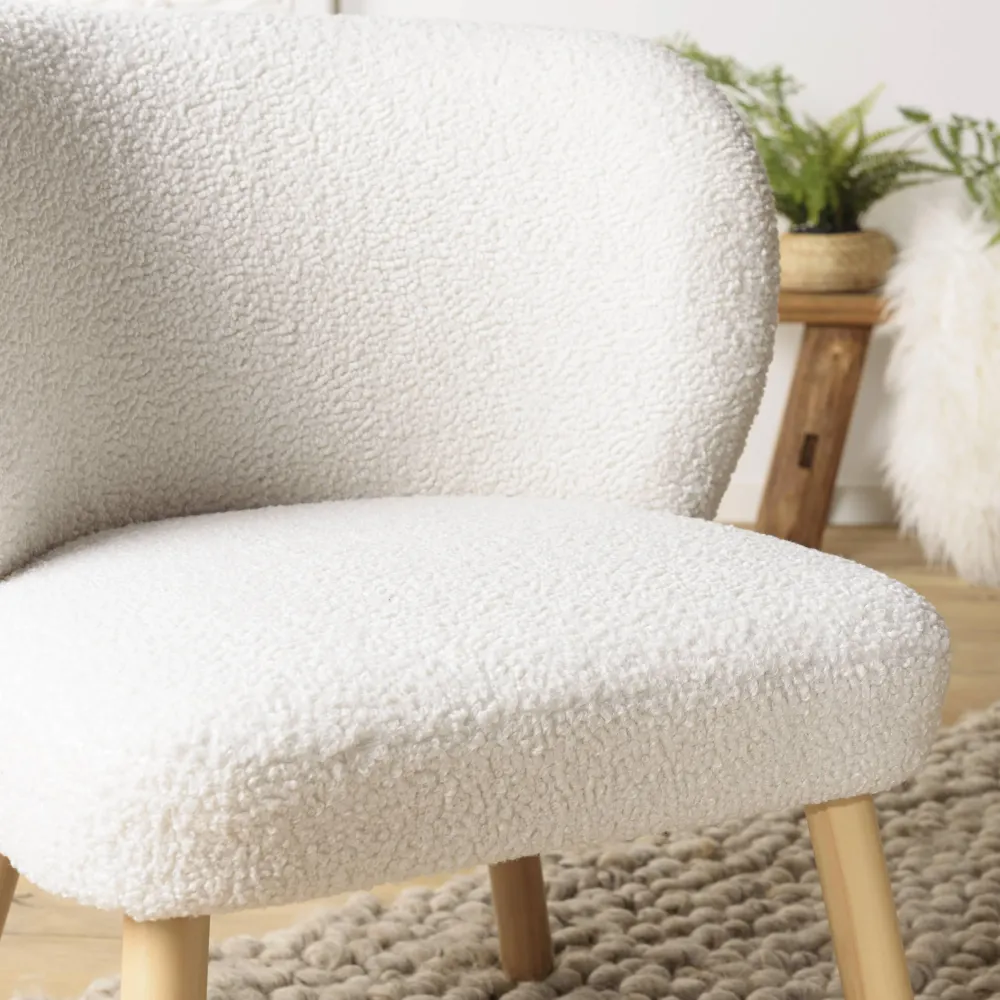 Fauteuil Agathe houten poten Macabane