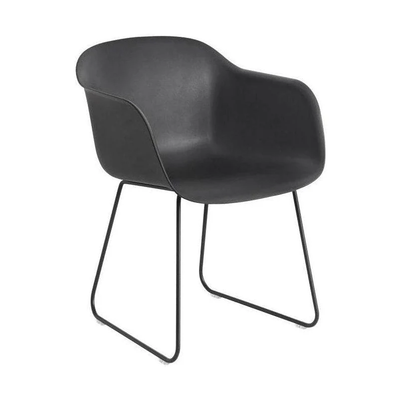 Muuto Fiber eetkamerstoel met arm Zwart slede