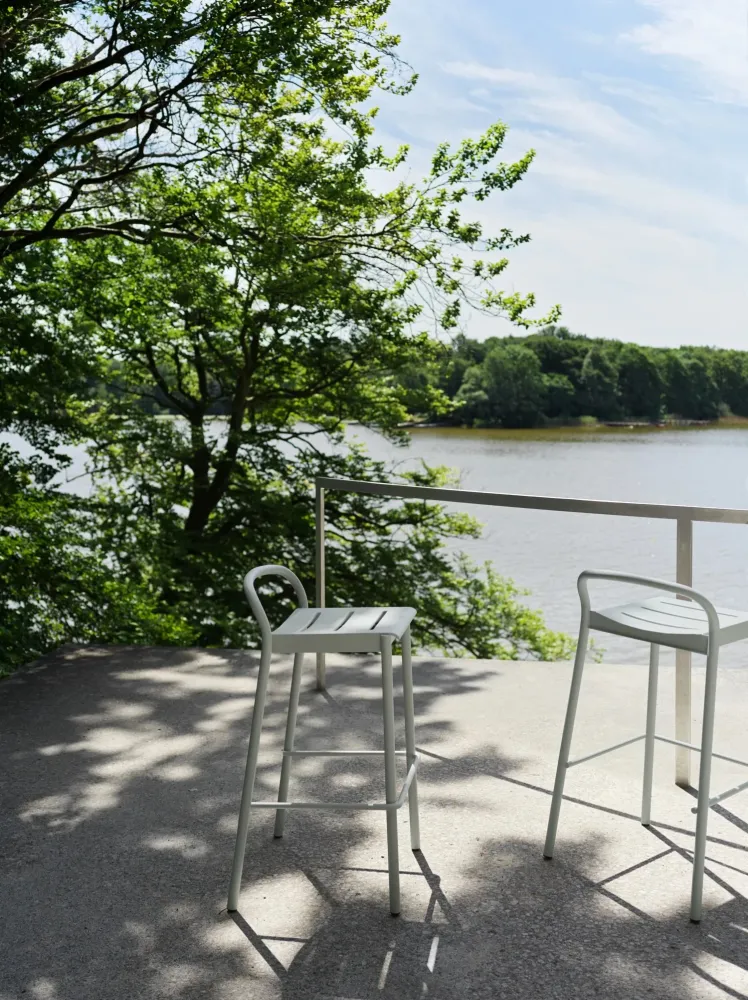 Muuto Linear Steel tuin barkruk H65 Burnt Orange