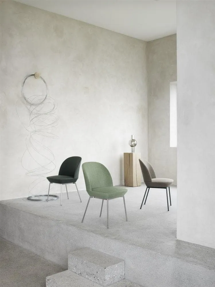 Muuto Oslo Side eetkamerstoel gestoffeerd Ocean 3 vierpoot zwart