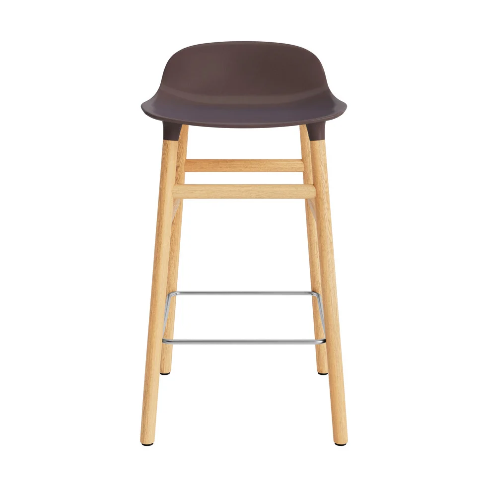 Normann Copenhagen Form barkruk H65 Brown vierpoot eikenhout