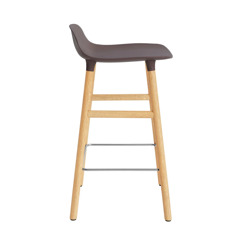 Normann Copenhagen Form barkruk H65 Brown vierpoot eikenhout