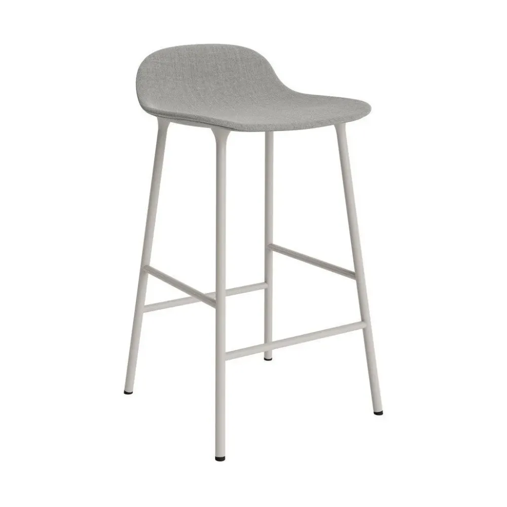 Normann Copenhagen Form barkruk H65 gestoffeerd Remix 133 vierpoot staal
