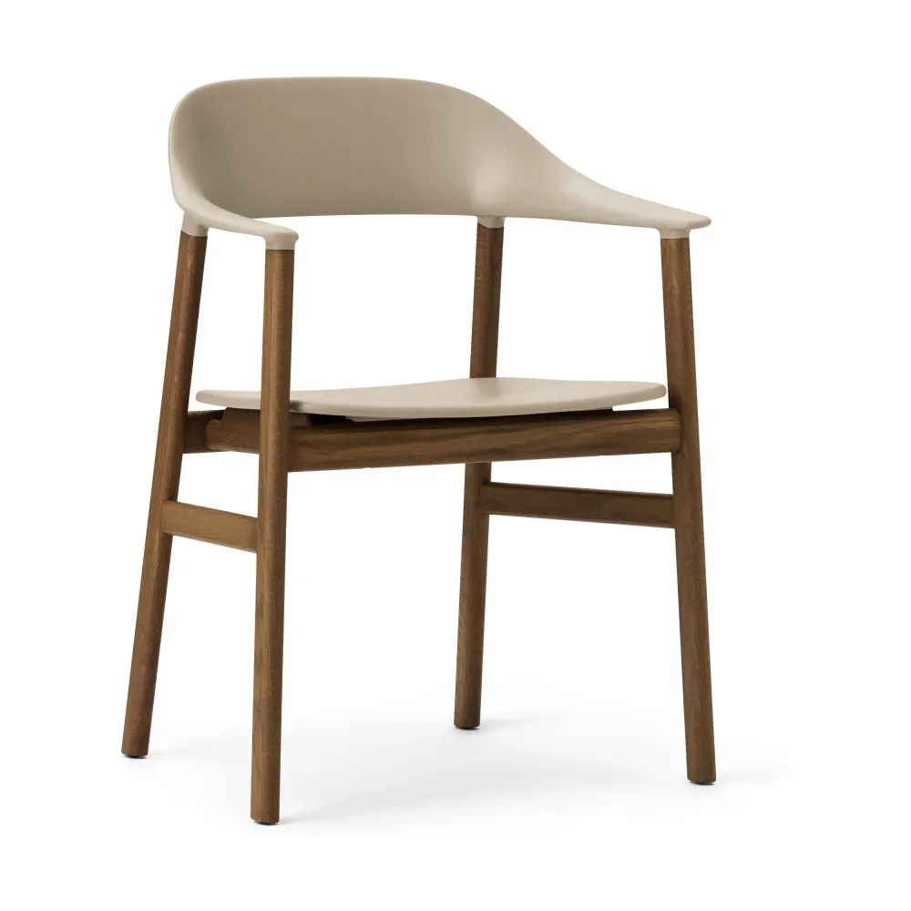 Normann Copenhagen Herit armstoel Sand donker eiken