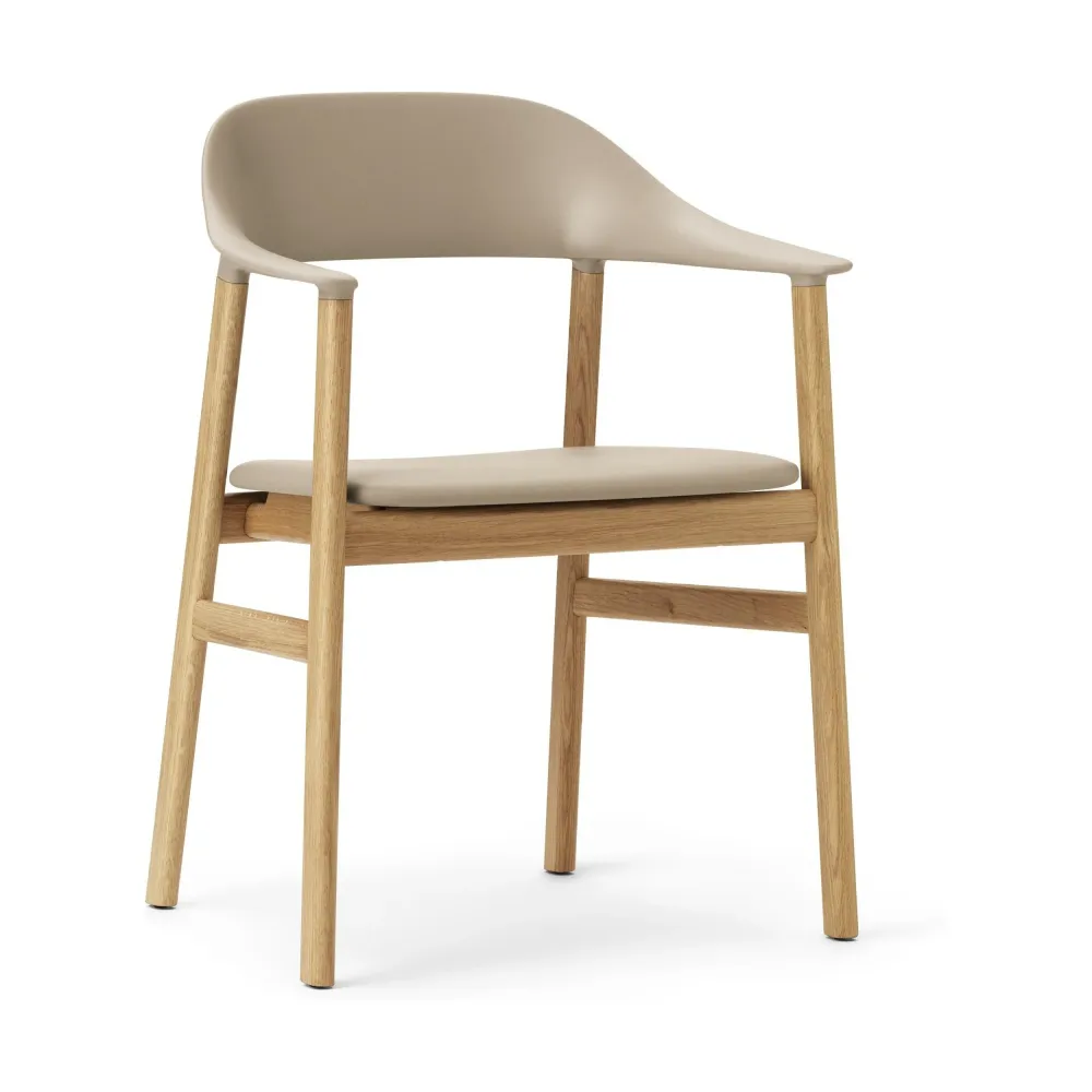 Normann Copenhagen Herit armstoel Sand leder Spectrum Marble eiken