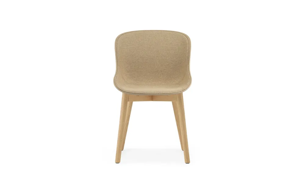 Normann Copenhagen Hyg eetkamerstoel Sand gestoffeerd MLF12 eiken