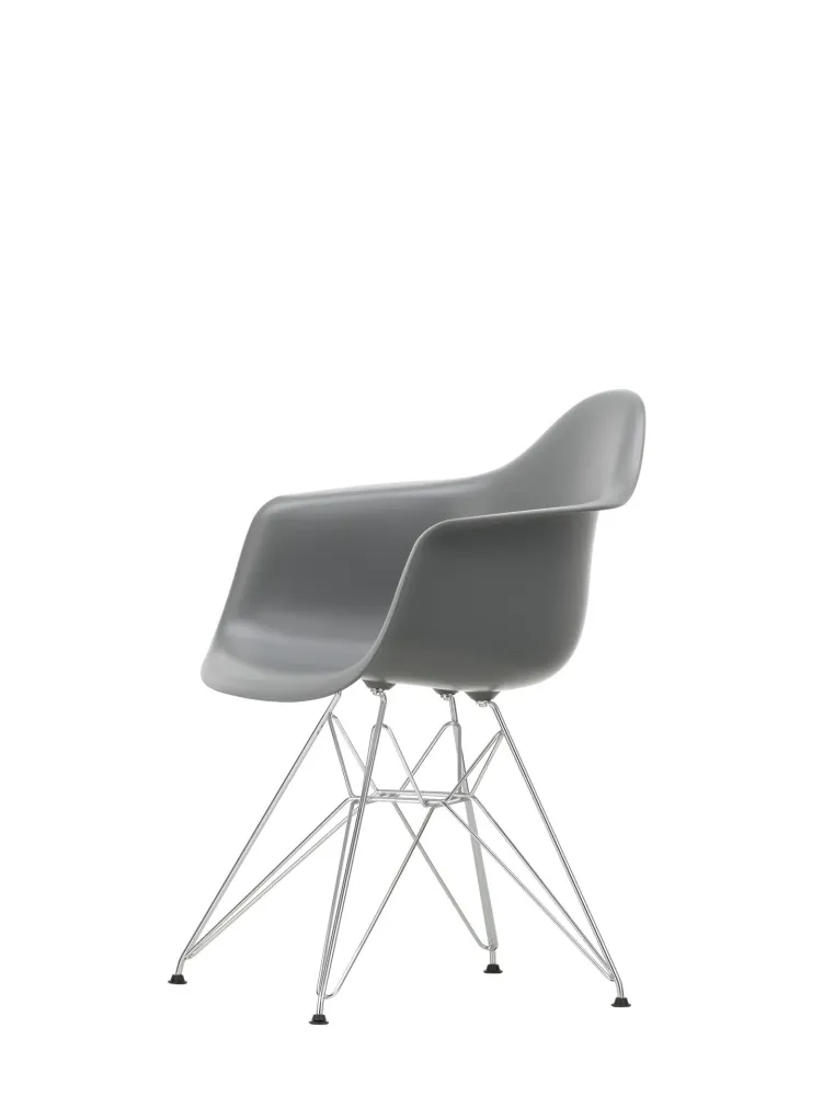 Vitra Eames DAR eetkamerstoel met arm Granite Grey verchroomd