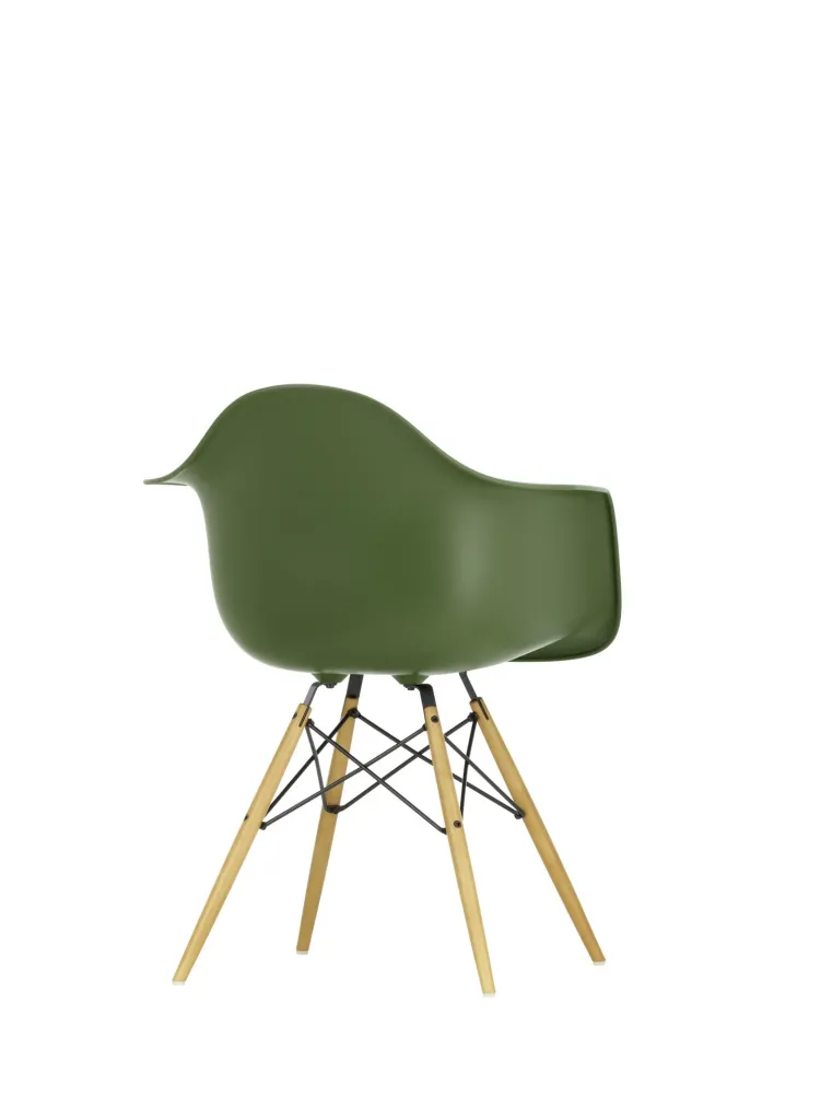 Vitra Eames DAW eetkamerstoel met arm Forest esdoorn