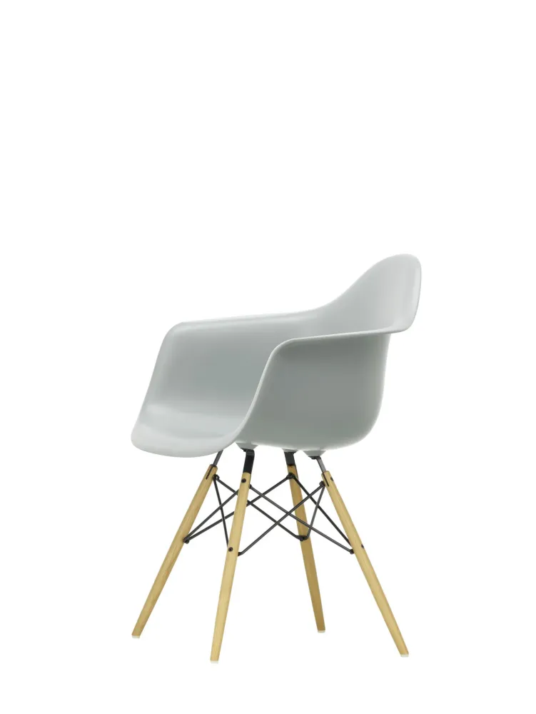Vitra Eames DAW eetkamerstoel met arm Light Grey essen