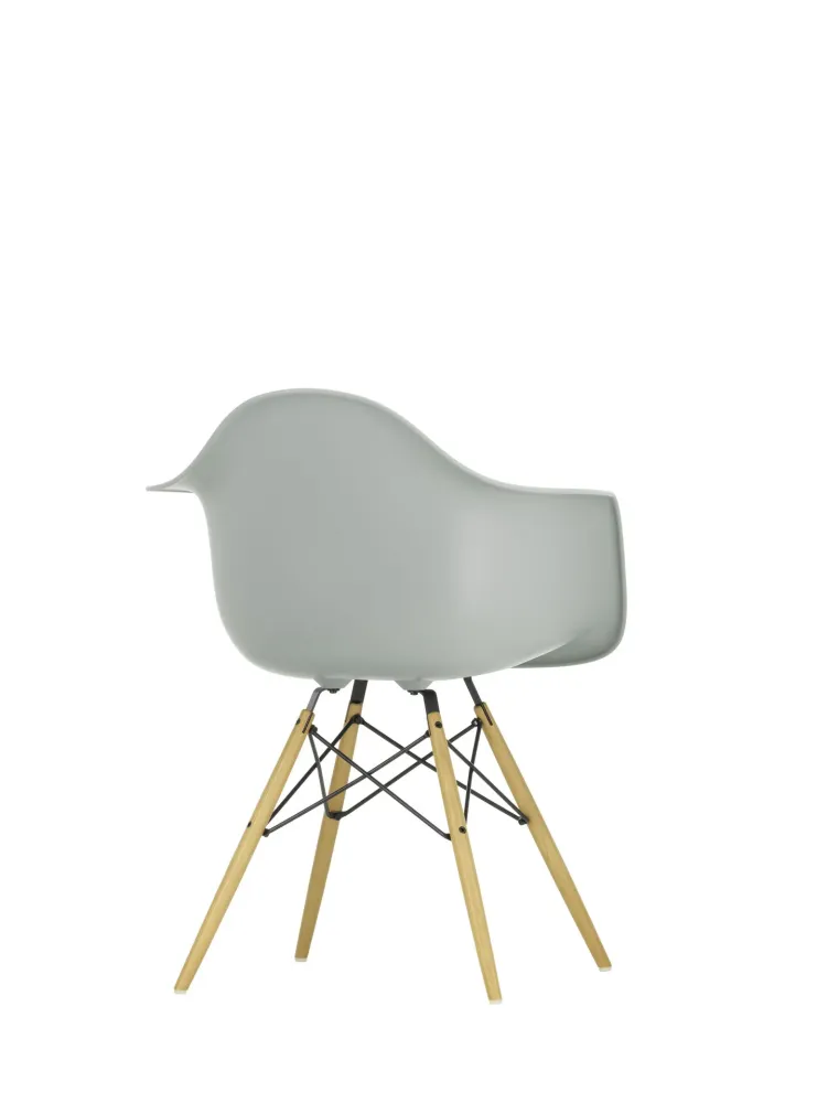 Vitra Eames DAW eetkamerstoel met arm Light Grey essen