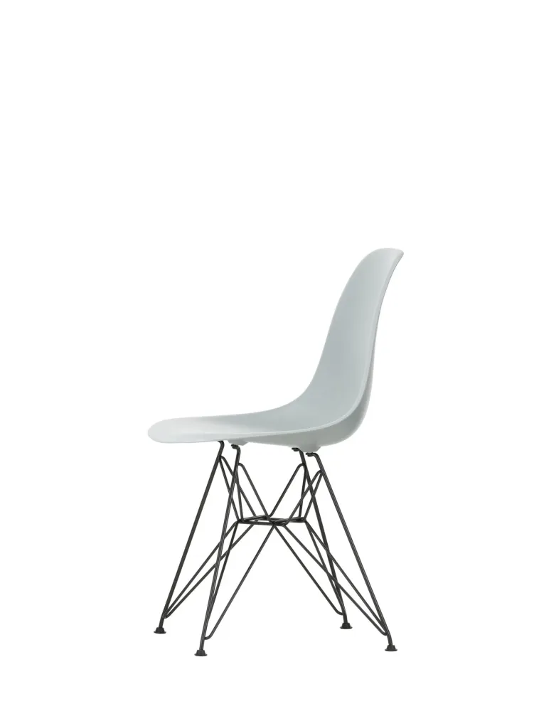 Vitra Eames DSR eetkamerstoel Light Grey zwart gepoedercoat