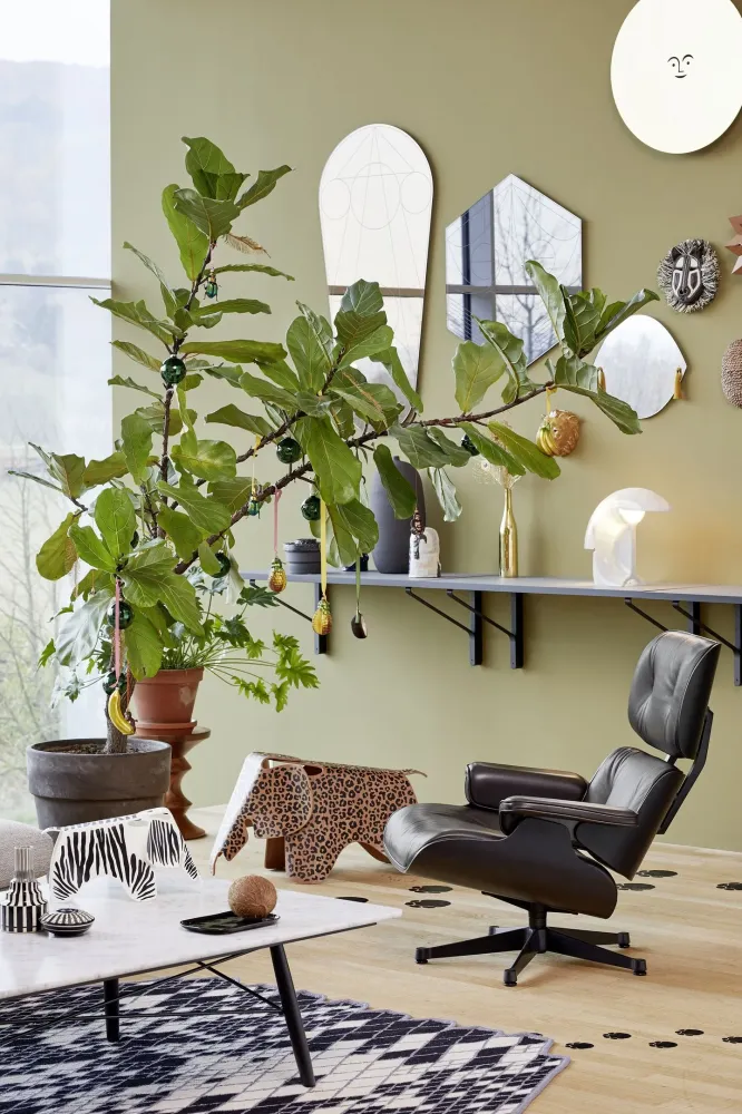 Vitra Eames Loungechair met ottoman Premium Leder Nero kastanje zwart