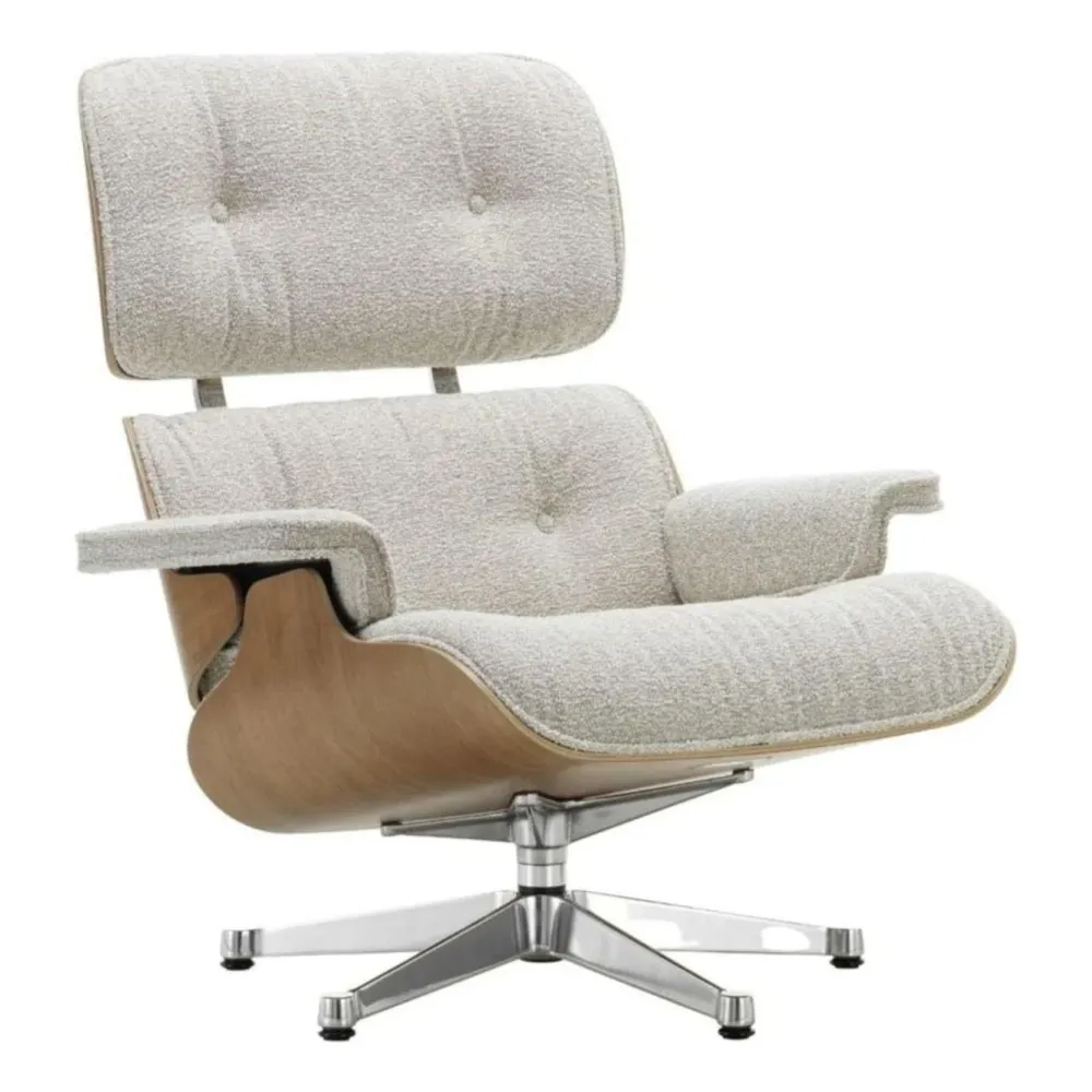 Vitra Eames Loungechair Nubia Creme/Sand kersenhout naturel