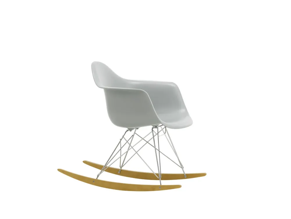 Vitra Eames RAR schommelstoel Light Grey esdoorn chroom