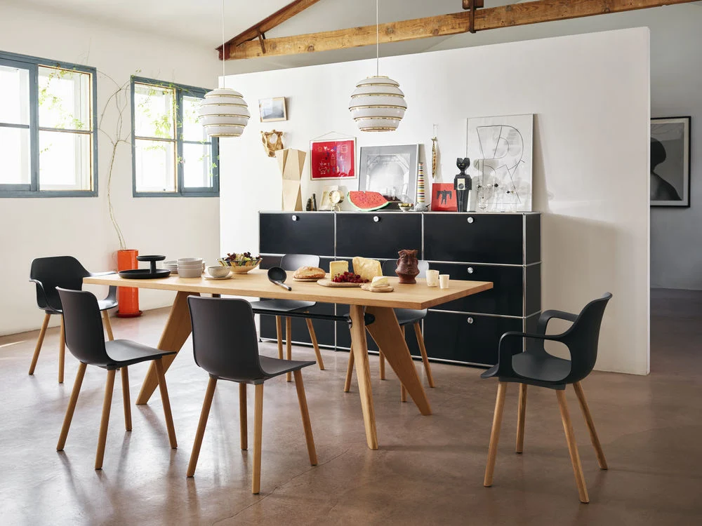 Vitra HAL eetkamerstoel met armleuning Orange eiken naturel