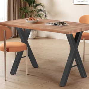 Massief houten eettafel - 4 tot 6 couverts - stalen poten - donkere natuurlijke kleur Merax